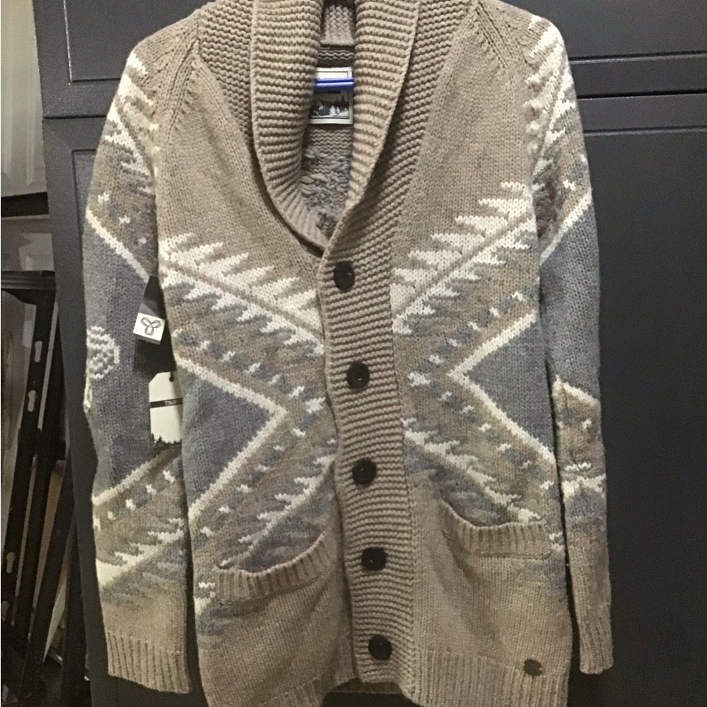 Aritzia TNA intarsia sweater